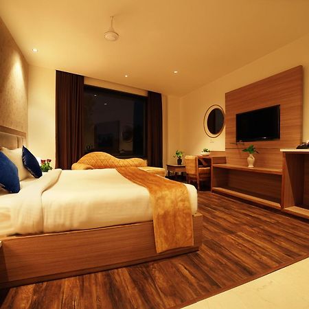 Treehouse London Street Amritsar Hotel Exterior photo